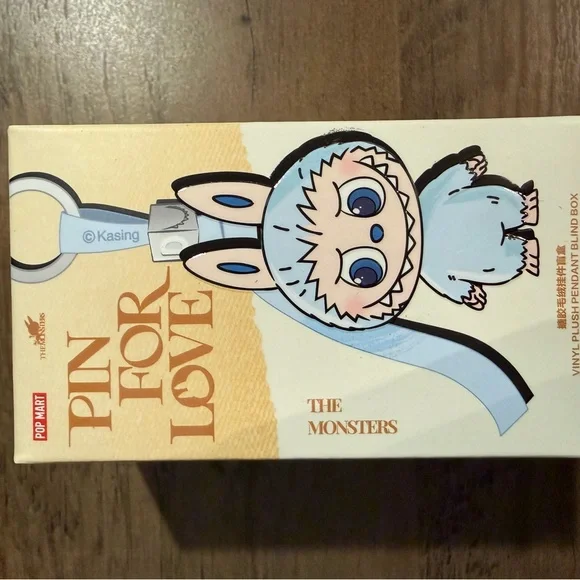 Labubu THE MONSTERS Pin for Love Series-Vinyl Plush Pendant Blind Box L Pop Mart - Picture 9 of 10